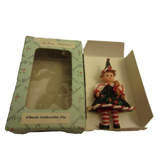 Madame Alexander Elf Doll Pin Brooch New In Box Christmas - Picture 3 of 4